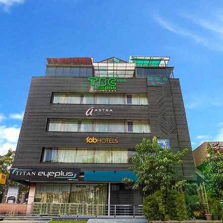 Fabhotel Astra Suites - Hsr Main Road Bengaluru Kültér fotó